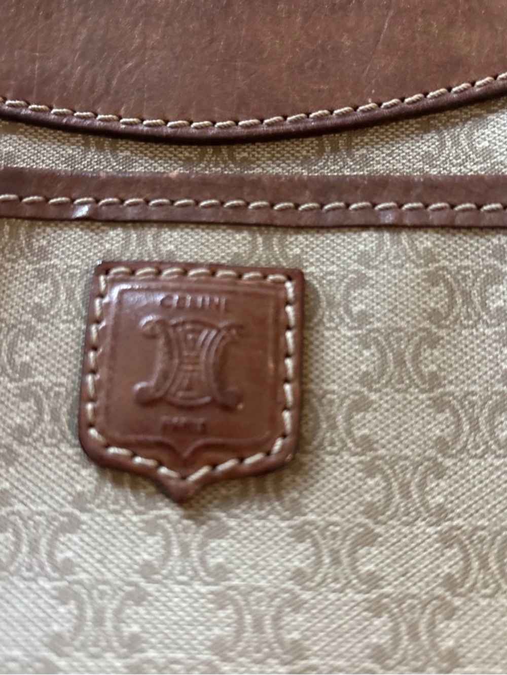 Small VTG Celine Triomphe Pattern Crossbody/shoulder PVC & Leather Luxury Bag - Picture 4 of 16